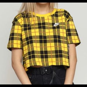 Nike crop tee- Futura plaid- Large